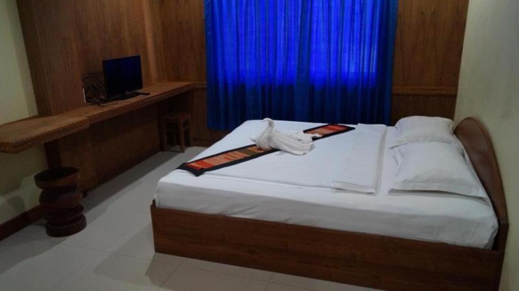 Lankham Hotel Паксе Экстерьер фото