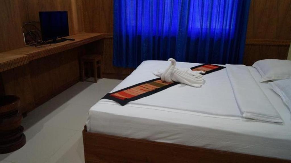 Lankham Hotel Паксе Экстерьер фото