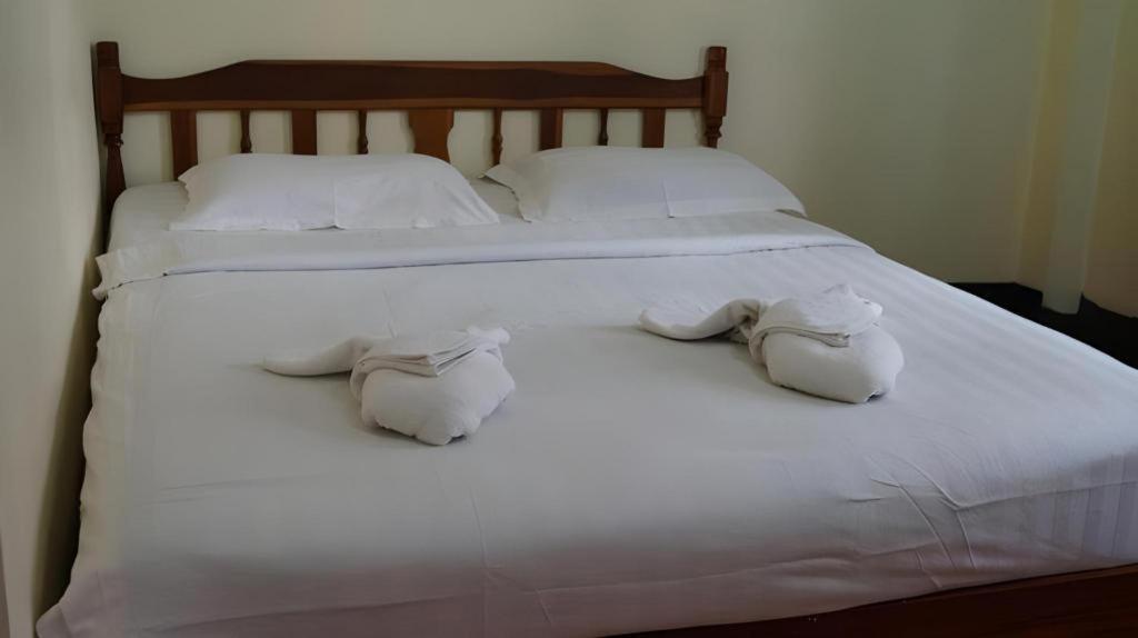 Lankham Hotel Паксе Экстерьер фото